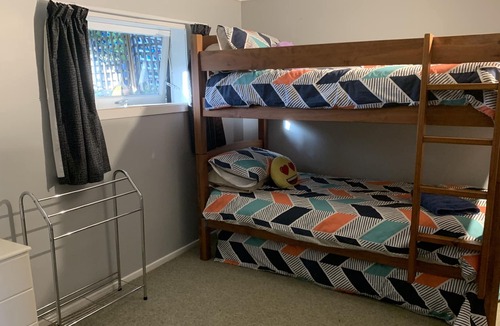 Tauranga Apartment | Matua 2 bedroom private & secure unit.