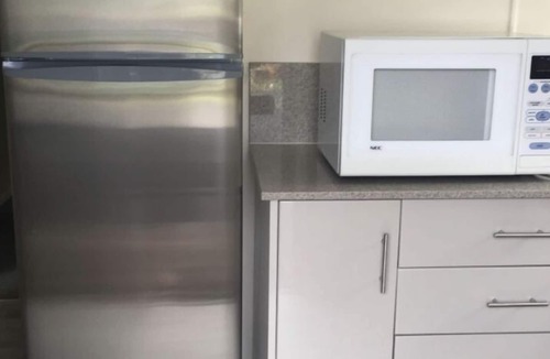 Tauranga Apartment | Matua 2 bedroom private & secure unit.