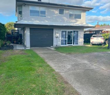 Tauranga Apartment | Matua Studio