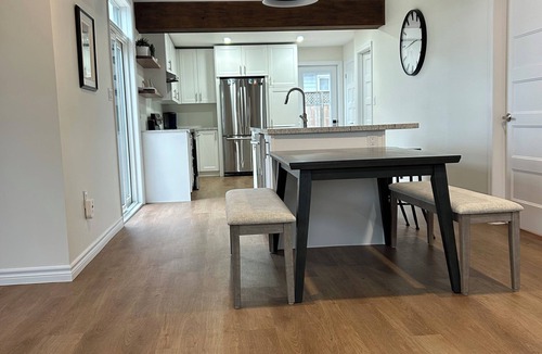 Port Stanley Cottage | Maud At Main Beach *NEW*