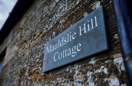 Gorebridge Cottage | Mauldslie Hill Cottage