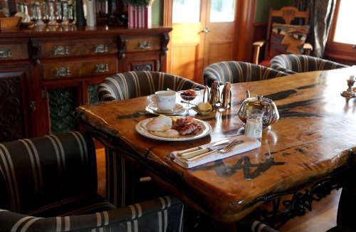 Cambridge Bed & Breakfast | Maungakawa Villa