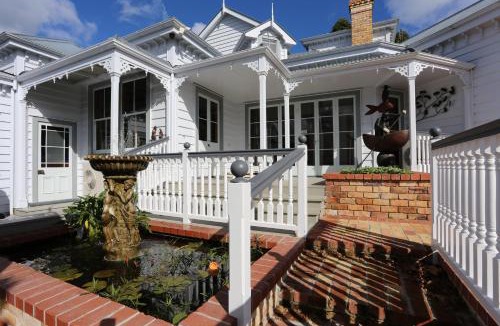 Cambridge Bed & Breakfast | Maungakawa Villa