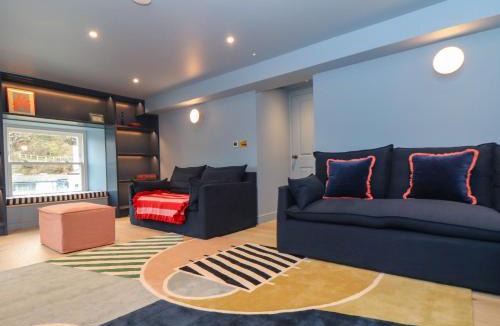 St. Agnes Apartment | Mavericks Wave