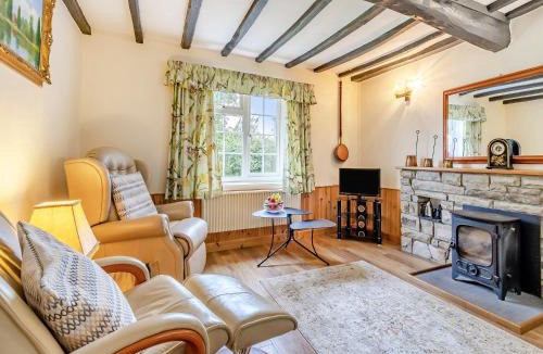 Kington House | Mavis Cottage