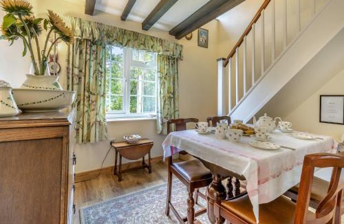 Kington House | Mavis Cottage