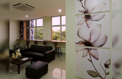 Parit Raja Hotel | Max Inn Hotel