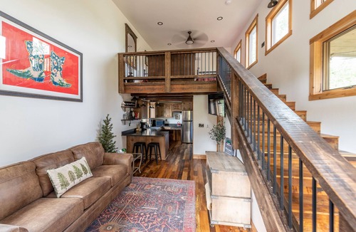 Red Bluff Estates Cabin | Max's Cabin at Tiny Timbers Resort and Spa!