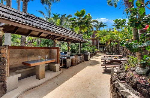 Poipu Condo | maximize your tropical enjoyment with this ocean-view studio.