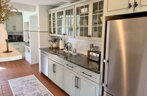 West Mystic House | Maxson House Mystic – Easy Walk to Downtown