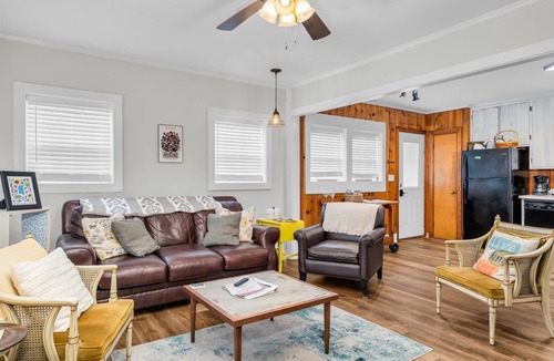 Starkville House | Maxwell 104 Cotton District, Parking, Pet-Friendly