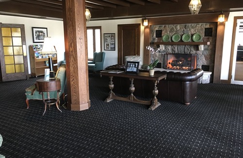 Baileys Harbor Cabin | Maxwelton Braes Lodge and Golf Course