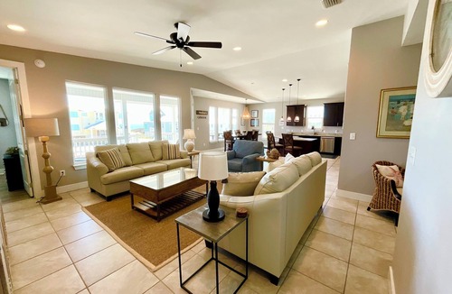 Morgantown House | May 16 - 22 Open! Easy Beach Access & Pools