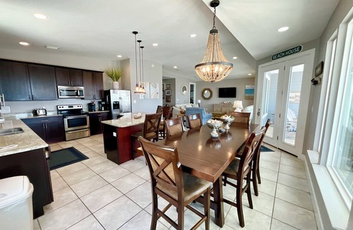 Morgantown House | May 16 - 22 Open! Easy Beach Access & Pools