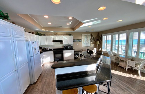 Morgantown House | May 17 - 23 Open! Beachfront/Pools/Pickleball