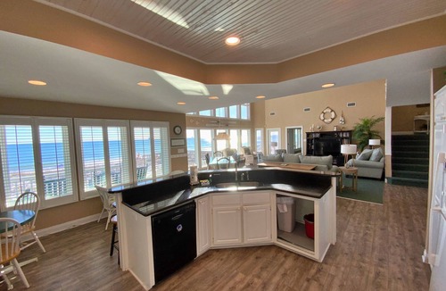 Morgantown House | May 17 - 23 Open! Beachfront/Pools/Pickleball