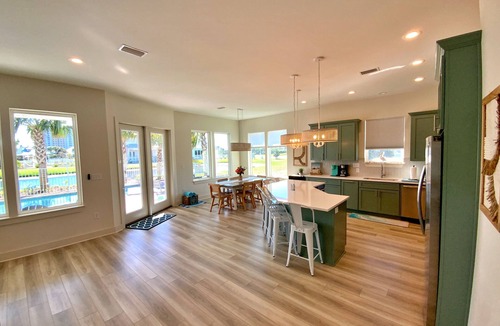 Fort Morgan House | May 30- June 6 Open! New w/Private Heated Pool