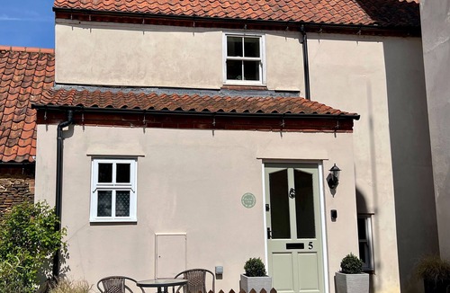 Dersingham Cottage | May Bell Cottage