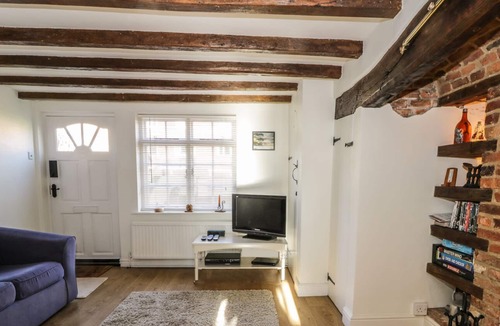 Scawton Cottage | MAY COTTAGE, pet friendly, character holiday cottage in Stillington