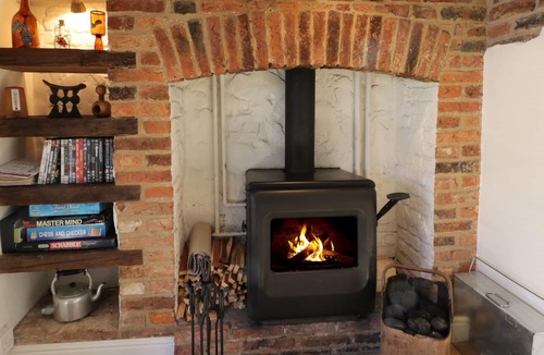 Scawton Cottage | MAY COTTAGE, pet friendly, character holiday cottage in Stillington