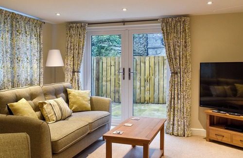 Giggleswick Cottage | May Cottage - UK12970