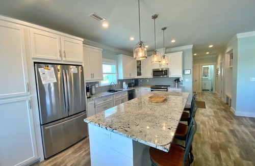 Morgantown House | May Discounted! Upscale home w/pools & views