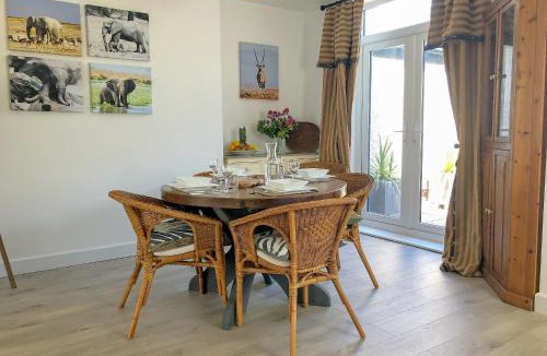 Heswall House | May Escape