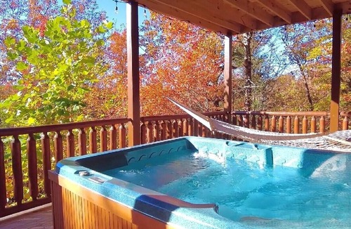 Sevierville Cabin | May Special-Secluded, Privacy, Mountain View, Sunset, 3D Movies, Hot Tub,Game Rm