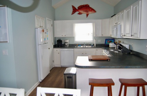 Ocean Isle Beach House | MAY SPECIALS! - 4 Bed IP House on Water-Sleeps 8-EASY BEACH ACCESS