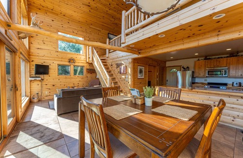 Ely House | May Specials! - Bright & Serene Cabin Overlooking Shagawa Lake