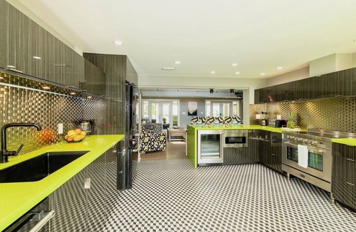 Downtown Condo | *MAYA’S SECRET TREASURE @ DUVAL* Pool & Balcony over Duval + LAST KEY SERVICES