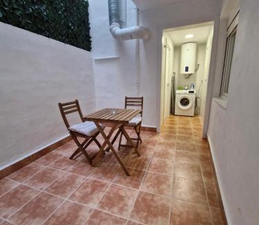 San Anton Apartment | MAYCO Lovely Apartment II by SunCastle apartamentos
