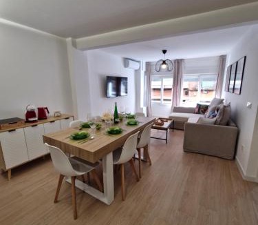 San Anton Apartment | MAYCO Lovely Apartment II by SunCastle apartamentos