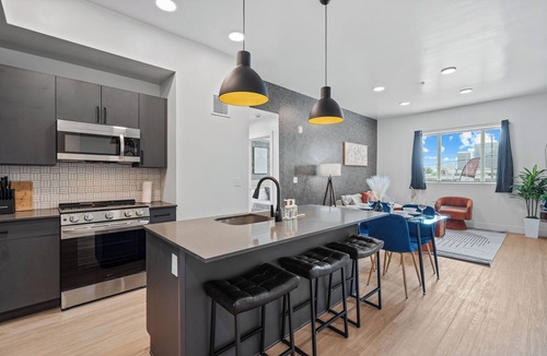 Downtown Salt Lake City Condo | Mayehouse by Stylish Stays