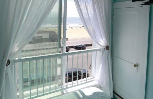 Wall Hotel | Mayfair Hotel