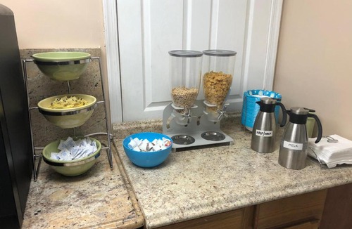 Sicklerville Hotel | Mayfair Motel