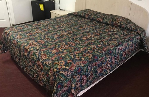 Sicklerville Hotel | Mayfair Motel