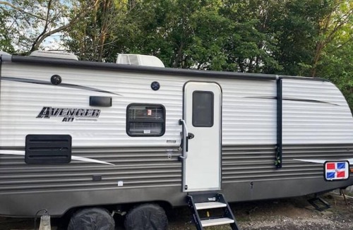 Delair House | MayfairCana Avenger RV