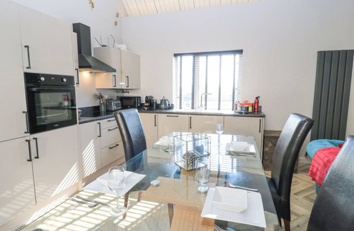 Crudwell Cottage | Mayfield Cottage