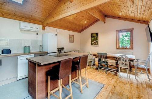 Sleaford Cottage | Mayfield Lodge - UK39917