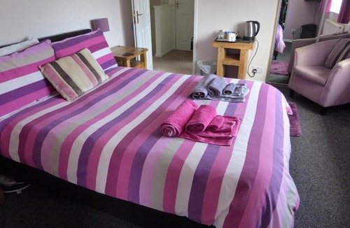 Sindlesham House | Mayfields Guest House