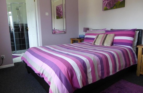 Sindlesham House | Mayfields Guest House