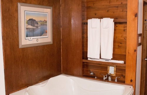 Roddickton Hotel | Mayflower Inn and Adventures