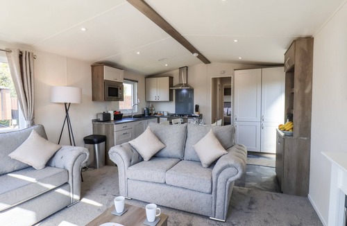 Runswick Bay Cottage | Mayflower Lodge