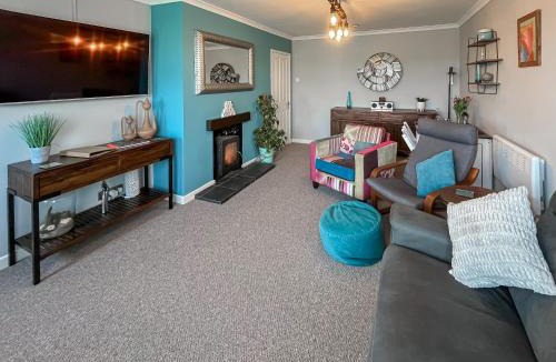 Crowle House | Mayglen