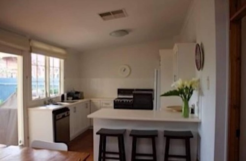 Maylands House | Maylands Cottage-Charming Bluestone House