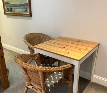 Petersfield Bed & Breakfast | Mays Cottage Bed and Breakfast