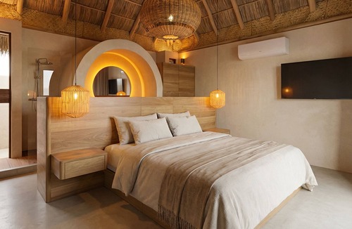 Mayto Hotel | Mayto Astrological Park
