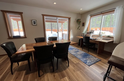 Mazama Cabin | Mazama Mountain Getaway