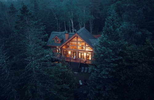 Wentworth-Nord Ski Chalet | Mazama | Private Lake | Hot tub | Sauna | 16 pers | Kayak | Paddleboard